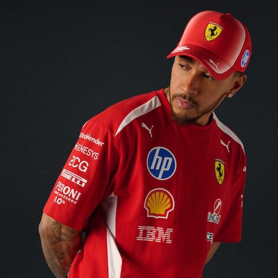 Maglietta ufficiale Ferrari 2026, premio per il vincitore del GP